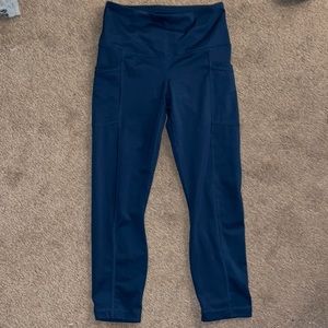 blue stretchy yogalicious leggings